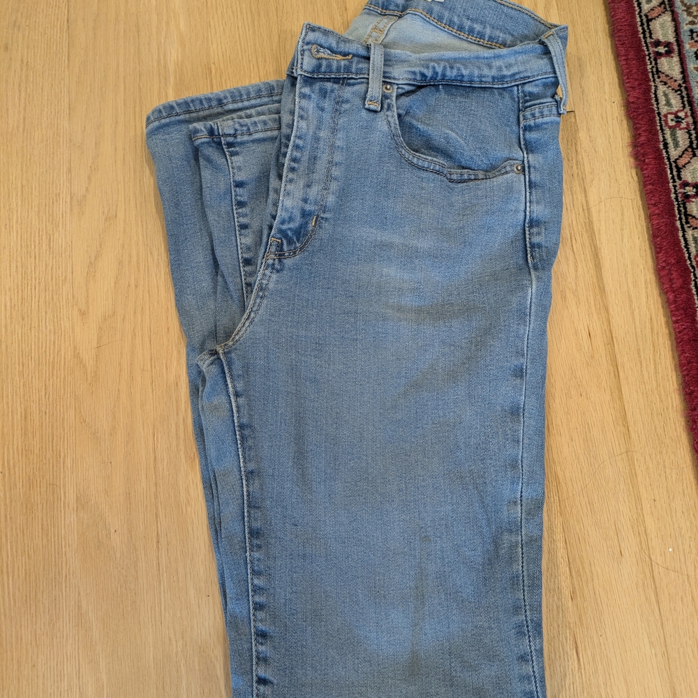 Levi's Light Blue Women's Straight Leg Jeans - Picture 2 of 5